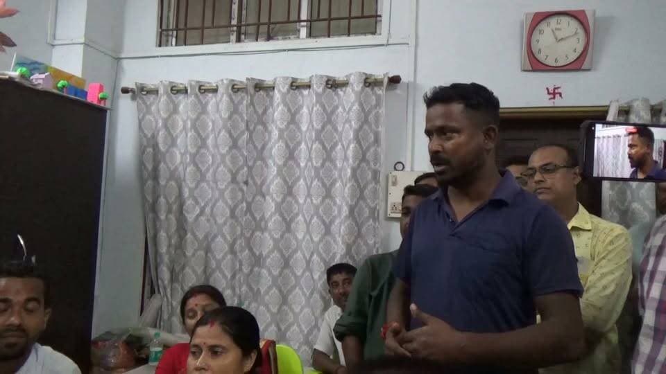 আমি লংকা পৌৰ সভাত কৰ দি আছো তেনেহলে আমাৰ বিধায়ক কিয় শপত নলবো লংকা পৌৰ সভাৰ বুলি মন্তব্য ৰাইজৰ