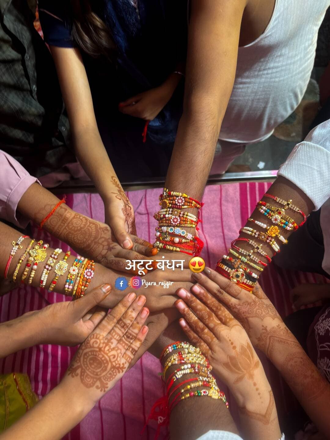 राखी सिर्फ एक धागा नहीं, भाई-बहन के अटूट प्यार और विश्वास का प्रतीक है। शुभ रक्षाबंधन! 🙏 #pyararajgir #rajgir #rakshabandhan