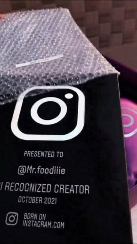 Thank you @instagram for sending this
awesome box of Schwag! 😍😍❣and recognising the efforts!
Grateful to be a part 😎 of Born on Instagram programme ...
•
THANK YOU 🤗 to anyone who has ever
supported me in their thoughts, comments, messages,
engagement through sharing, and by showering love😍❤🔥💯
•
Proud 😇 to be a BOl recognised creator
And as they say, it's just the beginning...
Looking forward to the road ahead...
•
Like , Comment , Share & Save 😉👈
Till then,
Keep Supporting Guys 🔥
Follow karo @mr.foodiiie Ko Esi He Yummmmy Notifications Ke liye 🔥
•
#instagram #bornoninstagram
#boirecognizedcreator #reelinstagram #reel #feelitreelit #schwag #giftbox #creators #kanpurfoodies #kanpur #kanpurdiaries #kanpurinfluencers #kanpuriyabhaiya #viralvideos #featured #proudmoment #mademyday #digitalartist #videocreator #foryou #unboxing #facebook #meta #foodblogger #insta #instafood #foodie