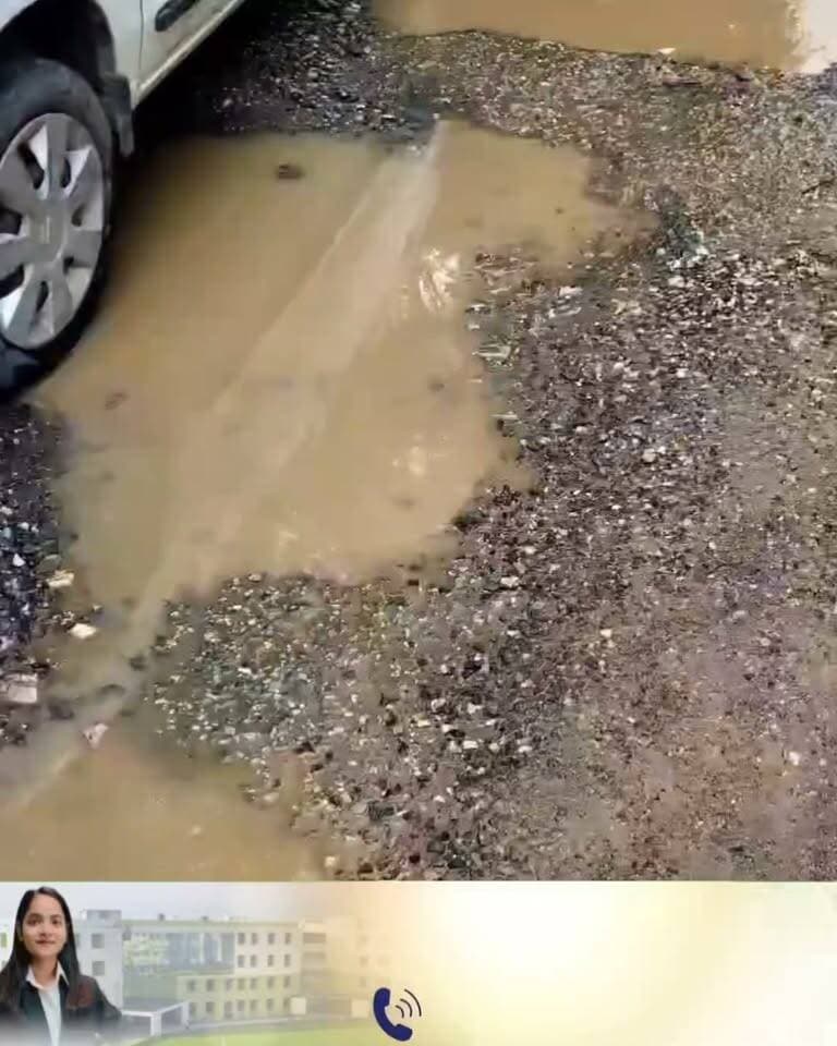 सुंदरनगर - पूर्व CPS सोहन लाल ठाकुर के गांव को जोड़ने वाली खुराहल, सीयूं, ध्वाल सड़क बदहाल, ग्रामीणों ने PWD से की तत्काल मरम्मत की मांग... 👇🏻
Daily Himachal News Dhn24×7 Dhn24×7 Daily Himachal News Vikramaditya Singh Sukhvinder Singh Sukhu Jairam Thakur Sohan Lal Thakur
