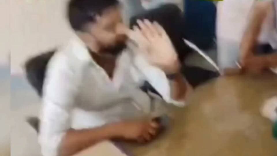 "बेगूसराय मे लड़की छेड़ने का लगा गंभीर आरोप!"— बेगूसराय के यमुना इंस्टीट्यूट में भयंकर बवाल 😱🔥