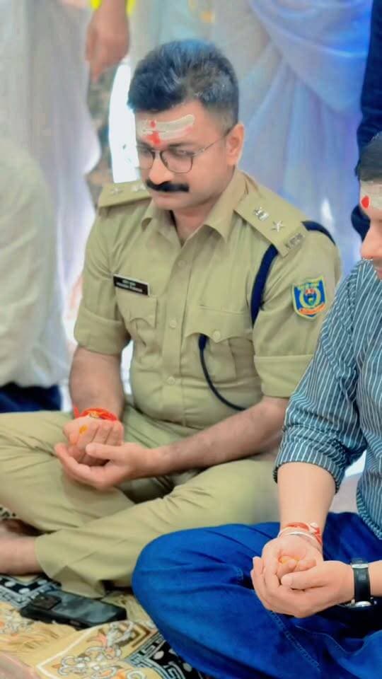 बस ऐसे ही कृपा बनाए रखिएगा भोलेनाथ जिला प्रशासन में भोलेनाथ से की कामना
