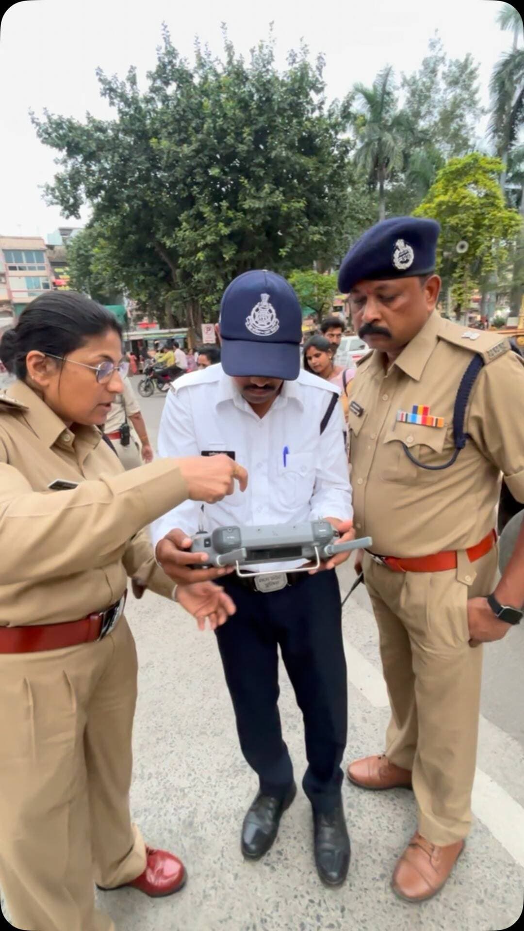 सात दिनों तक राजवाड़ा बाजार व्यवस्था में अलर्ट ट्रैफिक टीम ने अपने अनुभव साझा किए…