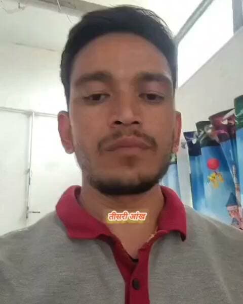 घंडियाल सीएचसी की स्वास्थ्य व्यवस्थाओं में सुधार को लेकर दिए गए ज्ञापन के बावजूद जिला प्रशासन और सरकार की ओर से अपेक्षित गंभीरता नजर नहीं आ रही है। मैंने अपने ज्ञापन में स्वास्थ्य केंद्र की व्यवस्थाओं को बेहतर बनाने से जुड़े प्रमुख बिंदुओं को स्पष्ट रूप से रखा था, लेकिन अब तक ठोस पहल नहीं होने से निराशा है। मैं अपने वादों को लेकर हमेशा दृढ़संकल्पित रहा हूं, इसलिए घंडियाल सीएचसी की स्वास्थ्य सेवाओं में सुधार की मांग को लेकर आमरण अनशन करने का निर्णय लिया है। जल्द ही जिलाधिकारी से मुलाकात कर आमरण अनशन की तिथि सार्वजनिक की जाएगी। किसी भी स्थिति में हमारी माताओं, बहनों और बुजुर्गों के जीवन के साथ खिलवाड़ नहीं होने दिया जाएगा। उम्मीद है कि मेरे इस आमरण अनशन के निर्णय से जिला प्रशासन और सरकार जागेगी तथा घंडियाल सीएचसी की स्वास्थ्य व्यवस्थाओं को सुधारने के लिए ठोस और प्रभावी कदम उठाए जाएंगे।