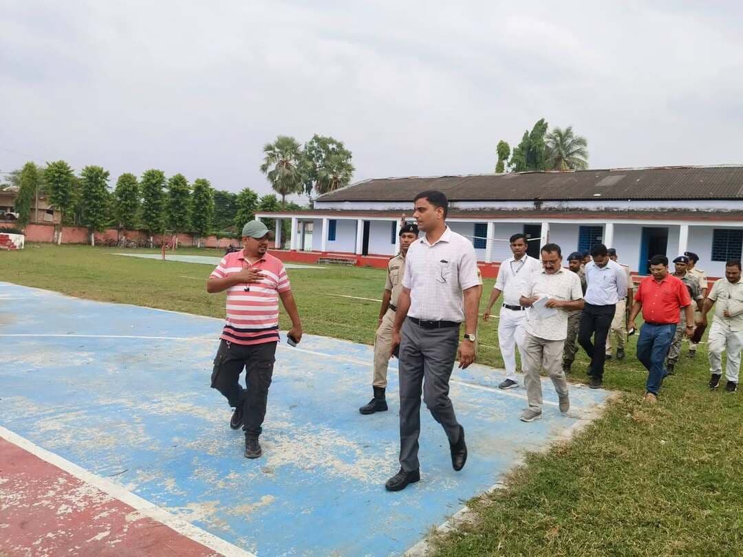 पीएम श्री सदानंद उच्च माध्यमिक विद्यालय डुमरिया एवं डॉ अंबेडकर कल्याण छात्रावास डुमरिया कटिहार का निरीक्षण करते हुए जिला पदाधिकारी कटिहार आशुतोष द्विवेदी।
Information & Public Relations Department, Government of Bihar Bihar Education Department #katihar