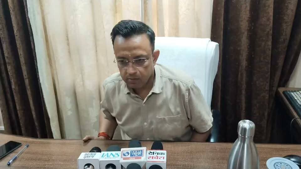 मणिमहेश यात्रा के दौरान होटल-होमस्टे संचालकों से यात्रियों को उचित सुविधा देने की अपील। Tourism Department, Government #himachaltourismdepartment #manimahesh #himachal #ChambaNews Ajay Himachal News