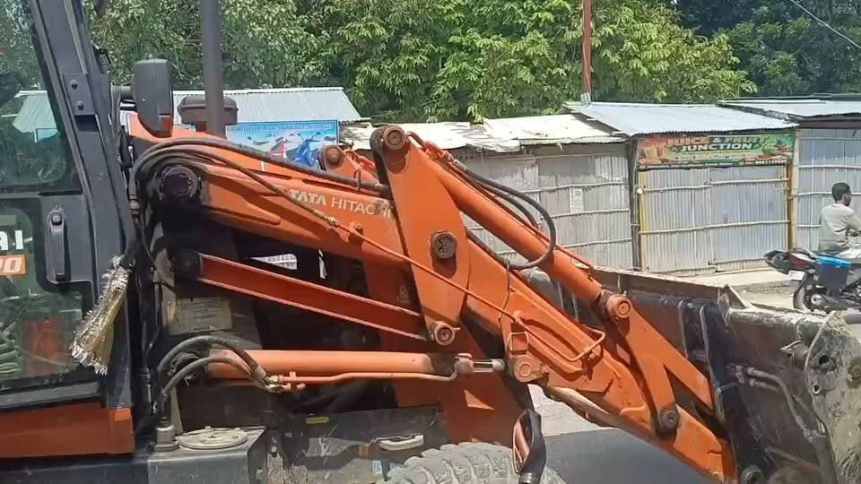 अतिक्रमण पर नगर निगम का एक्शन, सड़क पर कब्जा करने वालों से वसूला ₹10,500 जुर्माना