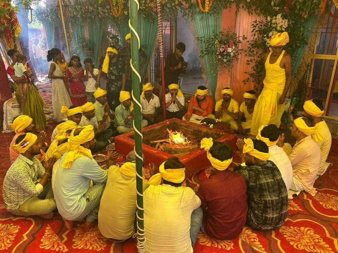 मुसाफिरगंज में मां काली के दरबार में उमड़ा आस्था का सैलाब, जयकारों से गूंज उठा पूरा इलाका ..
खबर का लिंक कमेंट बॉक्स में