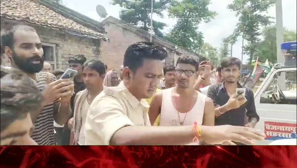 स्मैक के बढ़ते कारोबार के खिलाफ ग्रामीणों ने उठाई आवाज;प्राथमिक विद्यालय परिसर में हुई बैठक, नशे के कारोबारियों के सामाजिक बहिष्कार का लिया निर्णय