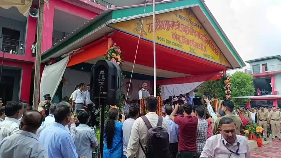 मुख्यमंत्री सुखविंदर सिंह सुक्खू में Kaangoo जनसभा को संबोधित करते हुए