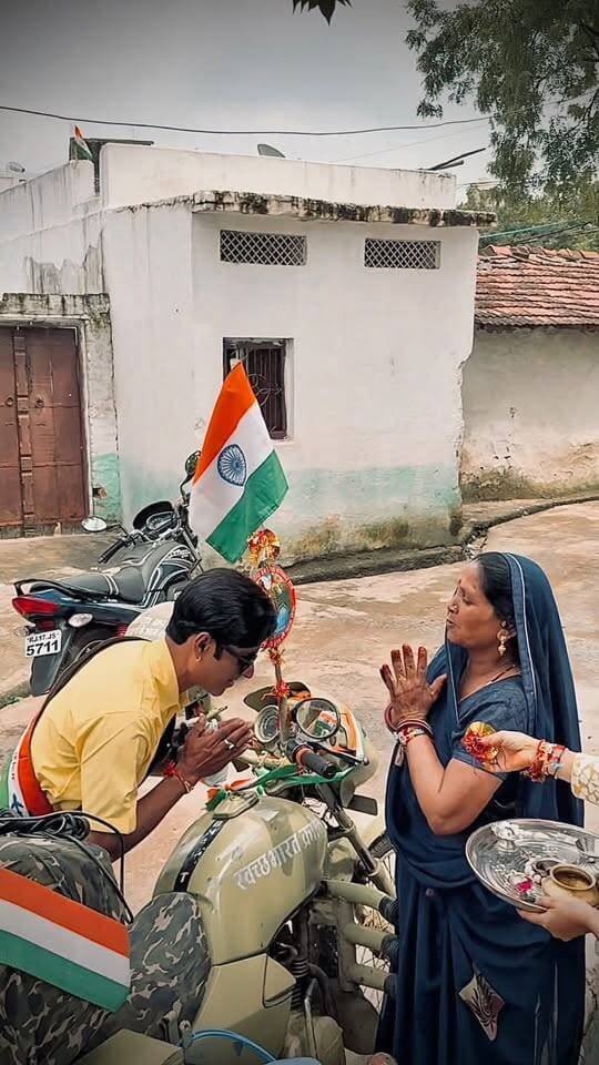 रक्षासूत्र 💕 , स्वच्छ भारत क्रांति 5 dec. 2015 से आज तक