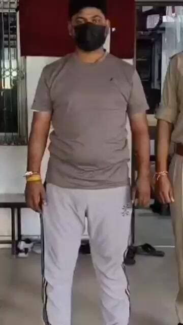 हापुड़- रिश्ता तोड़ा तो युवक ने युवती और उसकी बहन पर डाला तेज़ाब, हुआ गिरफ्तार #shorts