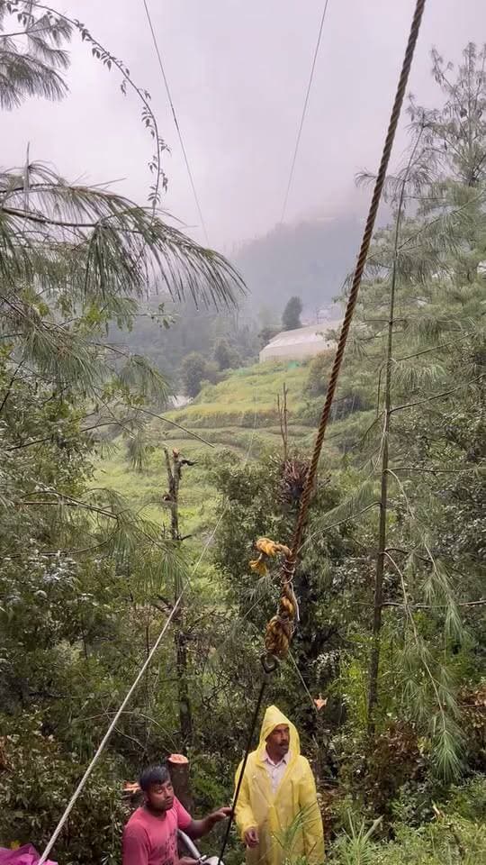 तय समय से पहले बहाल हुई सराज की बिजली, 217 ट्रांसफार्मरों को मिली सप्लाई,
अधीक्षण अभियंता गोहर सुमित चौहान