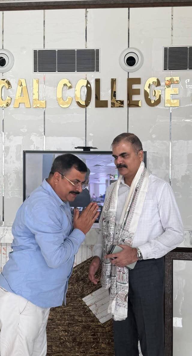 गयाजी के आरक्षी महानिरीक्षक विकास वैभव पहुंचे आरडीजेएम मेडिकल कॉलेज