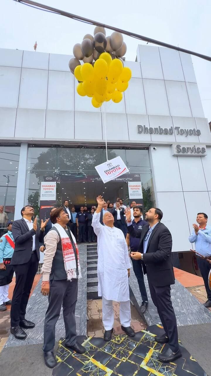 WELCOME TO TOYOTA SHOWROOM DHANSAR
And ready to deliver the premium Toyota Hilux
☎️9231096946
#dhanbad #jharkhand #toyota #showroom #reels