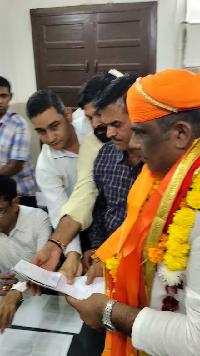 उदयपुर नगर निगम चुनाव: वार्ड 78 से भाजपा प्रत्याशी अतुल चंडालिया ने भरा नामांकन
#udaipur #mewar #trendingudaipur #rajasthan