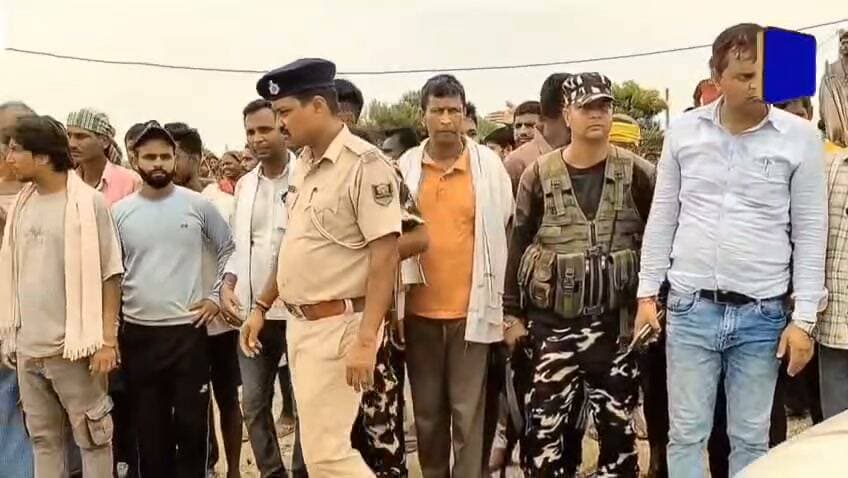 जिंदगी 'लॉक'! सोलर प्लांट के कारण दो महीने से कैद हैं 300 आदिवासी, ना स्कूल जा पा रहे बच्चे, ना अस्पताल पहुंच पा रहे मरीज! #लखीसराय #कजरा