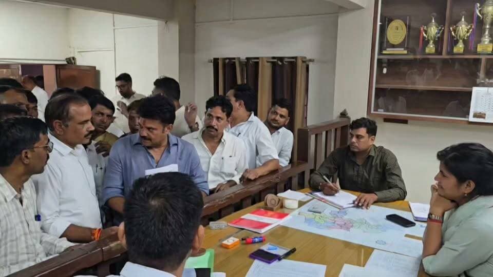 #नवलगढ़ नगर पालिका में कांग्रेस ने सभी 45 वार्डों में प्रत्याशी मैदान में उतारे
#ShekhawatiPost