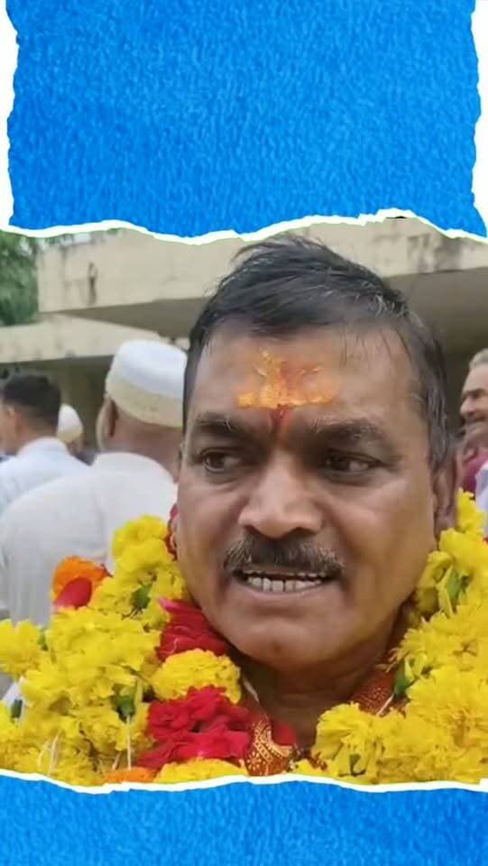 टिकट नहीं मिला तो मुकेश नायक ने छोड़ी BJP, कांग्रेस से वार्ड 49 का टिकट लेकर भरा नामांकन
#Banswara #BanswaraNews #RajasthanPolitics #BJP #Congress MunicipalElection