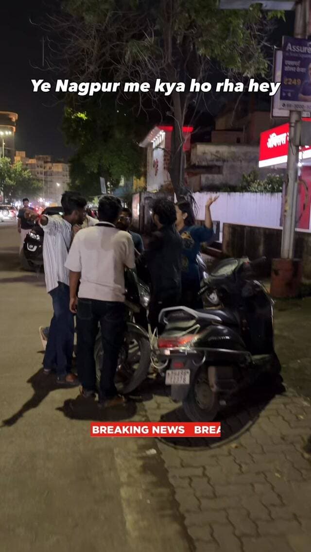 बप्पा को घर लाने का इंतज़ार अब खत्म! 🙏❤️ 100+ अलग-अलग डिजाइन और पैटर्न में गणेश जी की सुंदर मूर्तियाँ, वो भी शानदार दामों में। साथ ही साज-सज्जा से तैयार बप्पा भी उपलब्ध हैं। और यहाँ बप्पा बुक करने पर मिलेगा शानदार तोहफा भी! 🎁✨ गणपति बप्पा मोरया! 🙏
Mobail:- +91 86000 04950
#GanpatiBappaMorya #GaneshChaturthi #Ganpati2026 #Nagpur #nagpurganpati