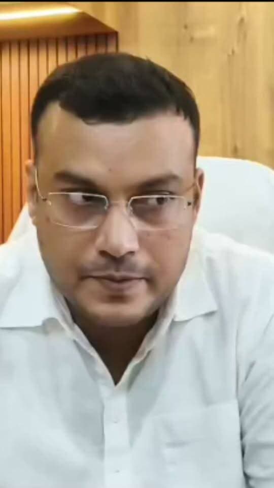 মুখ্যমন্ত্রীর ত্রাণ তহবিলে ৪০ হাজার টাকা দান করলেন বিক্রমপুর বাগানের চা-শ্রমিকরা।
