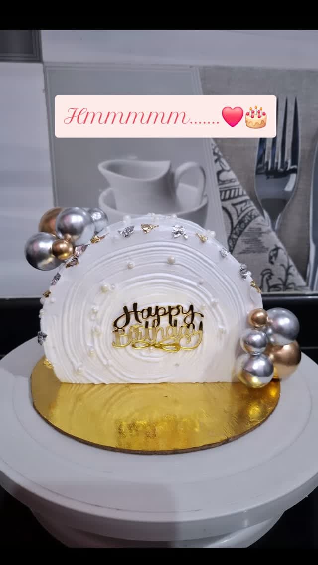 ✨ Not just a cake, it’s a little piece of happiness! 🎂💕
Fresh cakes • Beautiful designs • Made with love ❤️
From birthdays to anniversaries, we bake your special moments a little sweeter. 🥰
📩 DM us to place your order
📞 9608035407
Follow @dreamydelights_dbg 💕
#reels #cake #instagood #HomemadeCakes #cakelovers❤️