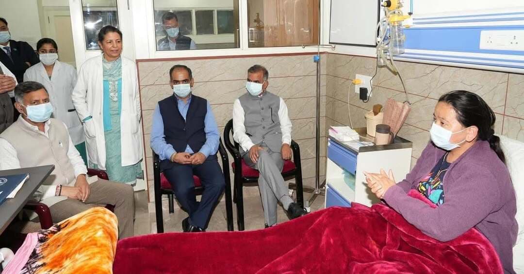 MLA अनुराधा राणा का कुशलक्षेम जानने
IGMC पहुंचे मुख्यमंत्री सुक्खू
