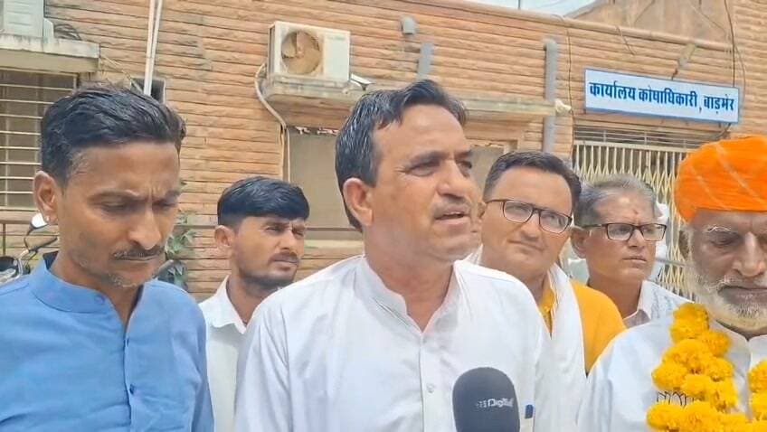 बाड़मेर पूर्व मंत्री अशरफ अली का कांग्रेस पर बड़ा हमला,लगाए गंभीर आरोप।
K.K. Vishnoi Swaroop Singh Khara Dr Priyanka Chaudhary Aduram Meghwal BJP Rajasthan Kailash Choudhary भूरसिंह सी लंगेरा