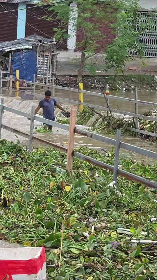 जहानाबाद,जाफरगंज फूल चढ़ा दरधा नदी का पानी, आवागमन हुआ बंद