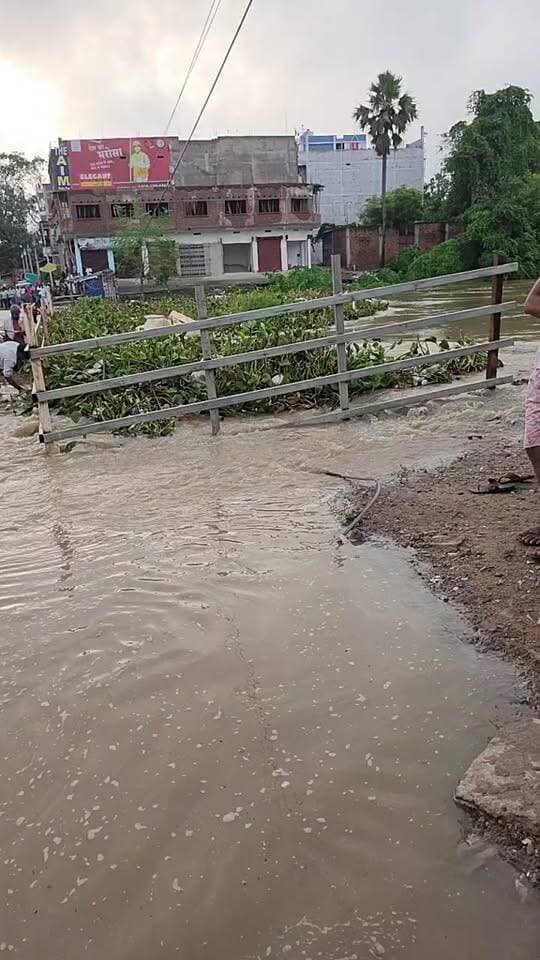 जहानाबाद,जाफरगंज फूल चढ़ा दरधा नदी का पानी, आवागमन हुआ बंद