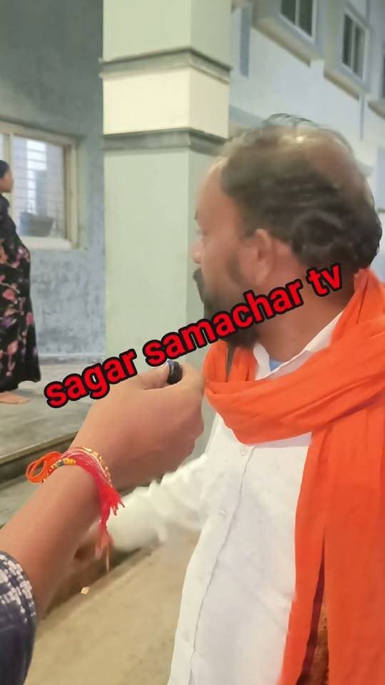 यहां बूंद बूंद पानी को तरस रहे मरीज और परिजन बदबू ऐसी की बीमार और बीमार हो जाए #cmomadhyapradesh #PMOIndia