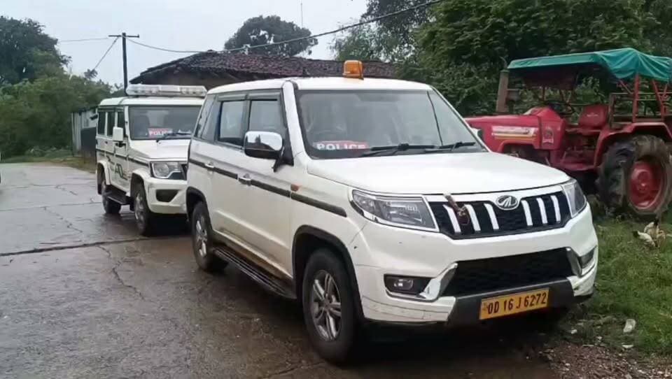 ଦେଓଡ଼ପଡ଼ାରେ ଚୋରି!
ଦୋକାନରୁ ₹50,000 ନଗଦ ସହ ରାସନ୍ ସାମଗ୍ରୀ ଚୋରି।
#Deodapada #Sundargarh #Dharuadihi #TheftCase #ShopTheft #CrimeNews #OdishaNews #SundargarhNews #PoliceInvestigation #BreakingNews #OdishaCrime #LocalNews #SundargarhUpdatesLive