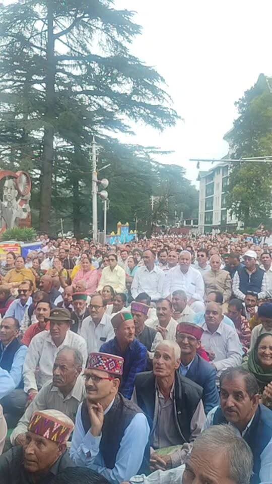 शिमला में गर्जे पेंशनर्स,उग्र हुआ प्रदर्शन देखिए ताजा हाल