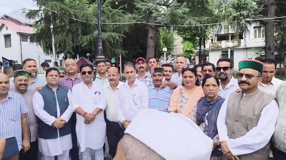 उत्तराखंड में भाजपा द्वारा विपक्ष के नेता राहुल गांधी पर हुई FIR को लेकर Adv Surjeet Sharma Bharmouri ने की प्रेस वार्ता