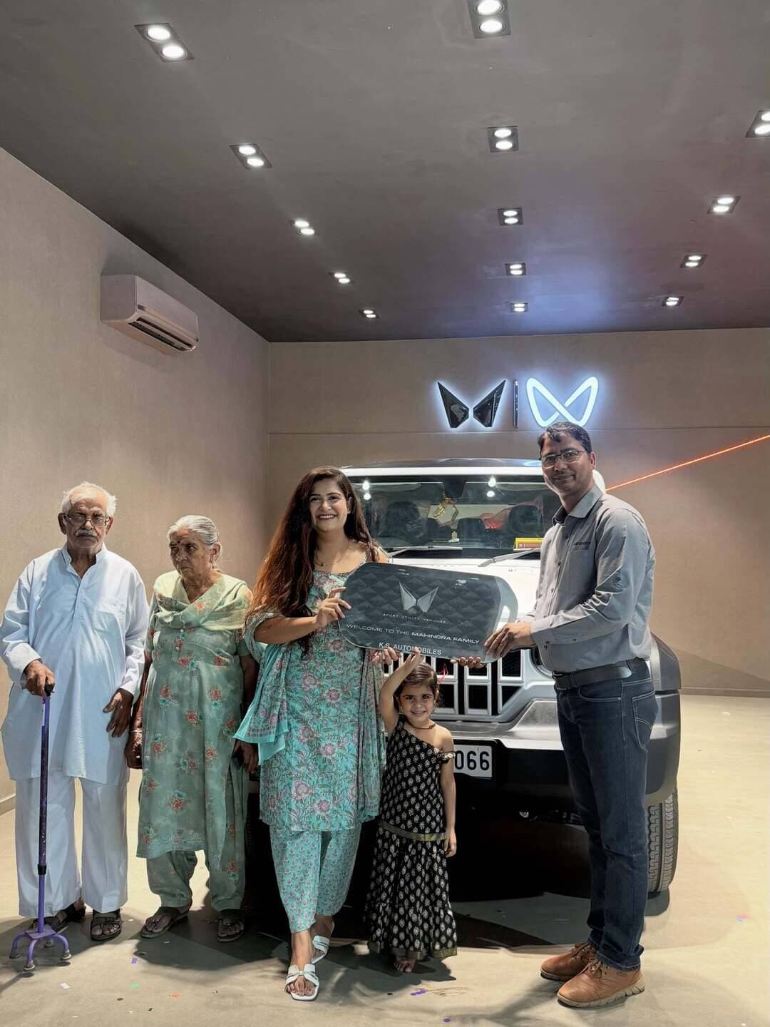 Officially in my Thar girl era. 🤍🧿