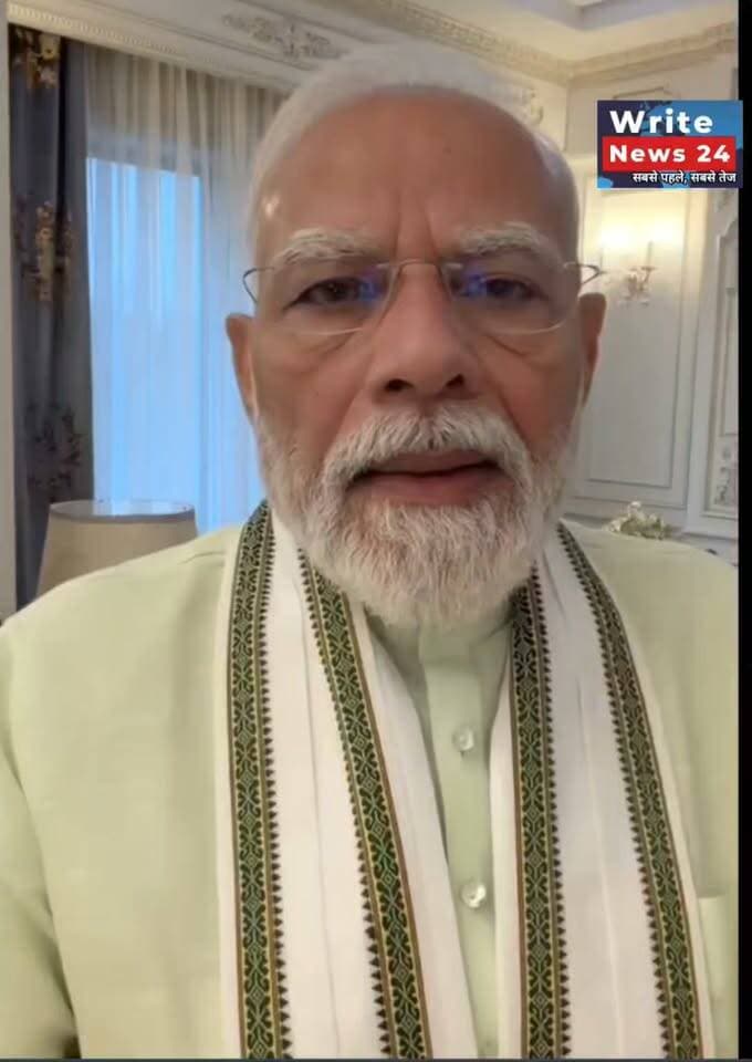 प्रधानमंत्री नरेंद्र मोदी ने दी देशवासियों को बधाई, कहा - दुनिया युद्ध में डूबी हुई है, भारत तेज गति से प्रगति कर रहा', 7.8 प्रतिशत जीडीपी वृद्धि पर पीएम मोदी ने दी बधाई ।
#narendermodi #primeminister #pmo