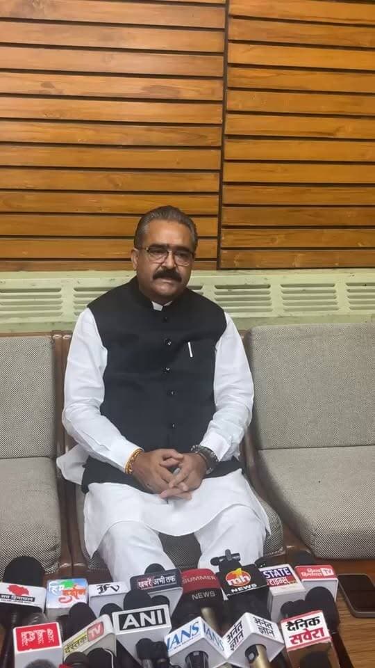 कांग्रेस पर क्यों बरसे विधायक बिक्रम ठाकुर ,मुख्यमंत्री पर तंज सुनिए क्या बोले भाजपा विधायक