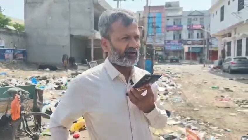 कांग्रेस प्रवक्ता ने सफाई कर्मचारियों से कर दी बड़ी अपील...देखें पूरा वीडियो।
#rohtaknews #rohtakcity #haryana #HaryanaNews #CleanIndia