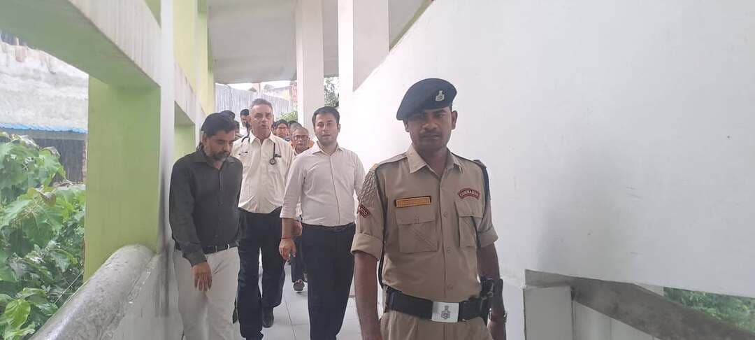 कैमूर जिला अधिकारी कुमार अनुराग ने आज मोहनिया अनुमंडल अस्पताल का किया निरीक्षण, जिला अधिकारी कैमूर का पदभार ग्रहण करने के बाद पहली अनुमंडल अस्पताल का निरीक्षण किया।कई सारी निर्देश दिया।