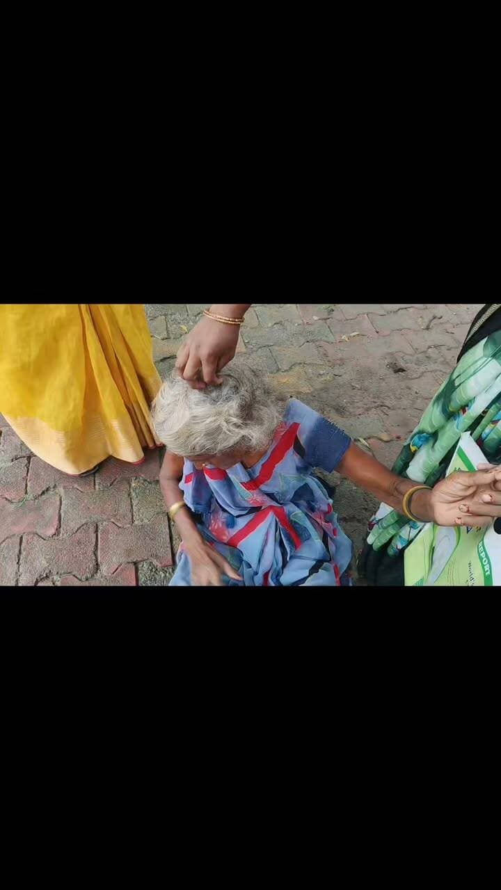 वृद्ध दाई को दबंगों ने घर मे घुसकर पीटा इंसाफ के लिए भटक रही बुजुर्ग