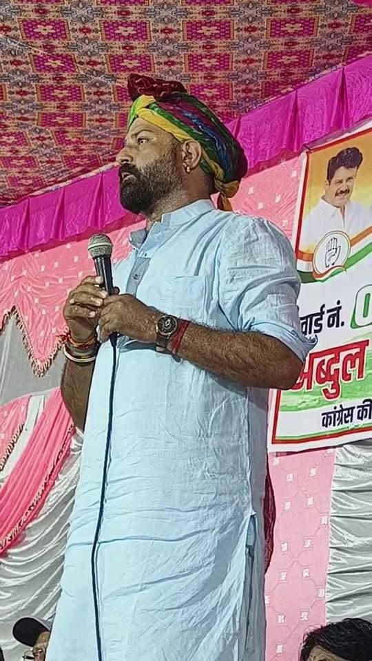 नवलगढ़ के वार्ड नंबर 8 से कांग्रेस प्रत्याशी अब्दुल सलाम का कार्यालय उद्घाटन....live