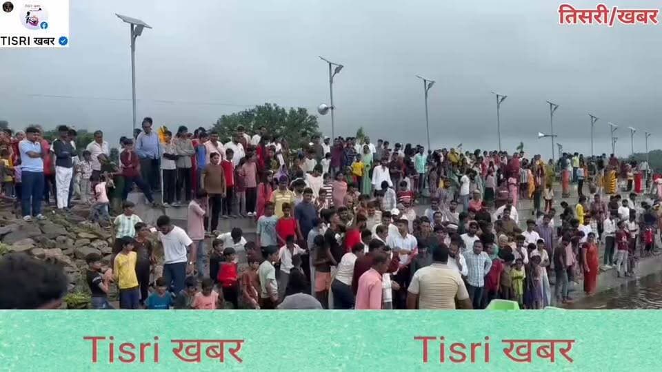 धनवार के नौलखा डैम में नौकाविहार का हुआ शुभारंभ, बच्चों की रंगारंग प्रस्तुतियों ने मोहा मन
#highlight
#jharkhand
#dam