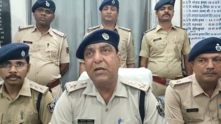 4 हत्या शराब में जहर..प्रेम प्रसंग में लाली ने किया कांड खुलासा ग्रामीण SP कुंदन कुमार...
#barh