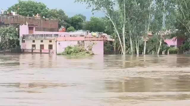 चित्रकूट में मंदाकिनी...