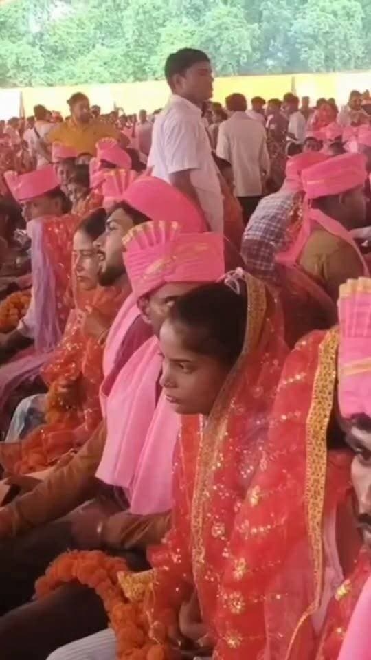 #Sitapur#CM सामूहिक विवाह कार्यक्रम में पढ़ा गया निकाह, BJP मंत्री, विधायकों ने दिया आशीर्वाद, हिन्दू रीति रिवाज से भी हुई शादियां#
