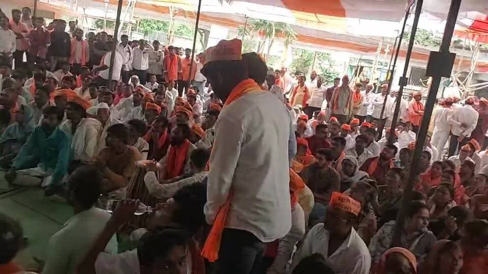 मराठा बांधव आक्रमक मनोज जरांगे पाटील यांची तब्यत खालावली लाईव्ह.. #manojjarangepatil #antarwalisarati #ManojJarange
जास्तीत जास्त शेअर करायला विसरू नका
