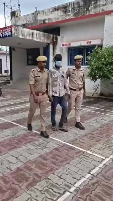 पचदेवरा पुलिस ने चोरी की बाइक सहित एक युवक को किया गिरफ्तार