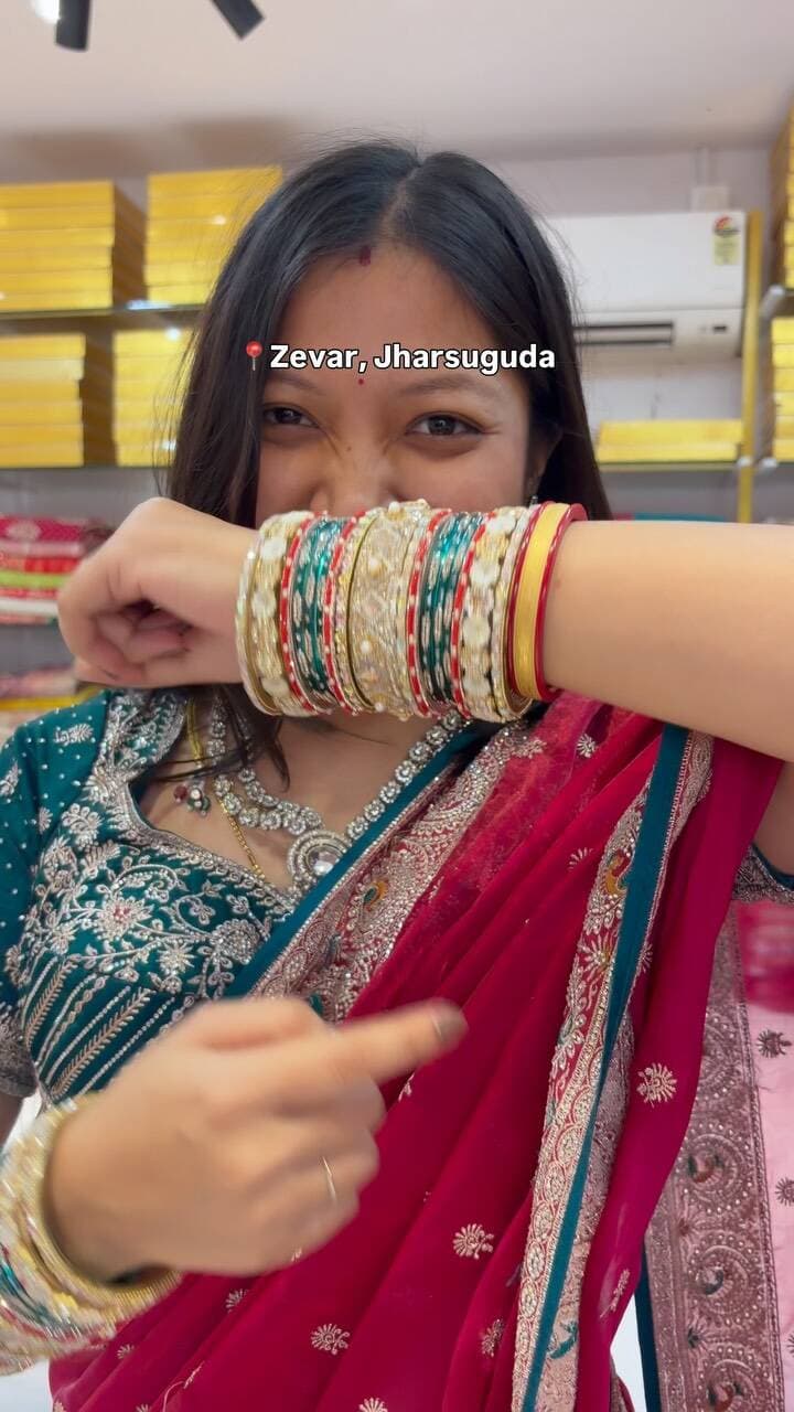 📍 Zevar, Jharsuguda
Teej shopping sorted! 💚✨
Pretty sarees, ready-made blouses, viral Maggie bangles & beautiful jewellery everything you need for your Teej look! 🛍️ @zevar_jharsuguda @zavar_jharsuguda
#saree #trendingsaree #teej #jharsuguda #suhagan