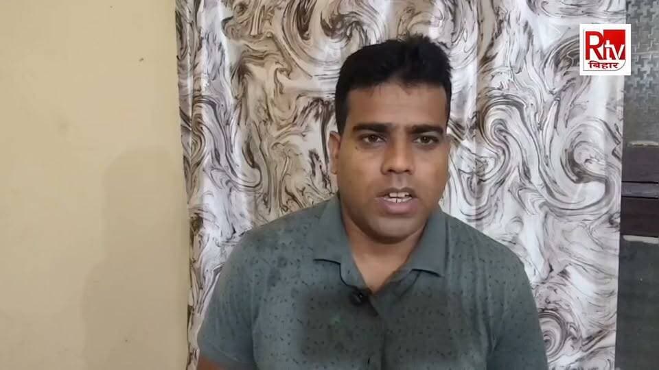 बेगूसराय के नीमा चांदपुरा थाना क्षेत्र में एक जमीन पर 144 लगा हुआ है लेकिन जमीन माफिया ने घर बना दिया पुलिस कुछ नहीं कर रही जमीन मालिक अधिकारियों मांग रहे हैं इंसाफ