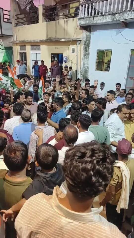नवलगढ़ के वार्ड नम्बर 15 में कांग्रेस कार्यालय का डॉ राजकुमार शर्मा ने किया उद्घाटन